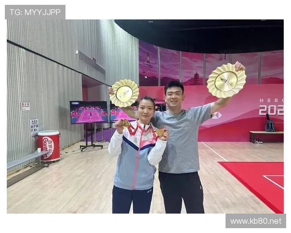 黄雅琼的日常：凌晨四点泡枸杞，奖金买包比你工资还高