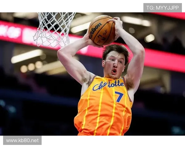 雷吉·米勒无球跑动提升三分效率 拉开对手防线制造空档